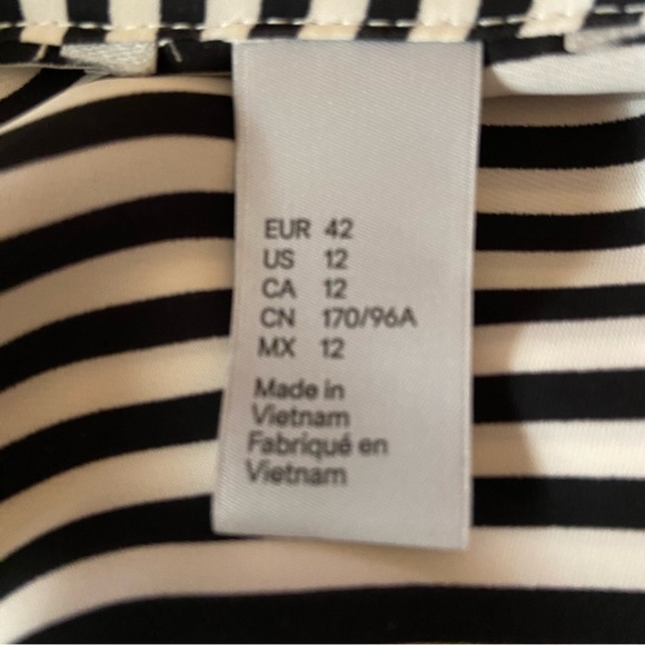 H&M Black White Oversized Striped Button Down Shirt Women’s Size 12 - Picture 5 of 7